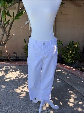 Bandolino White Cropped Jeans for Women